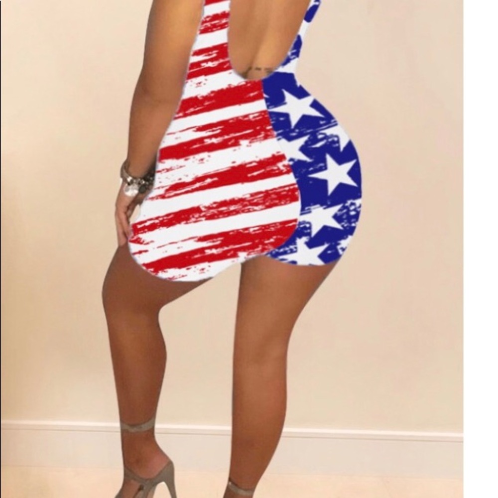 Sexy Romper - Picture 2 of 2